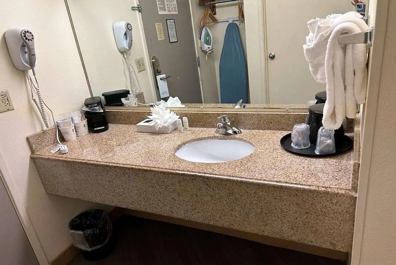 Hotel La Quinta By Wyndham Orlando South Williamsburg 3*,